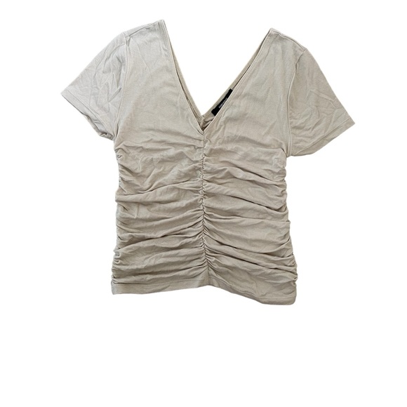 Gorgeous Blouse - Picture 3 of 3